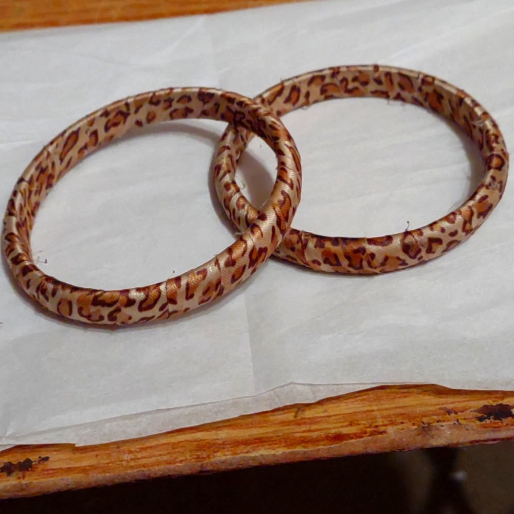 Women's accessories